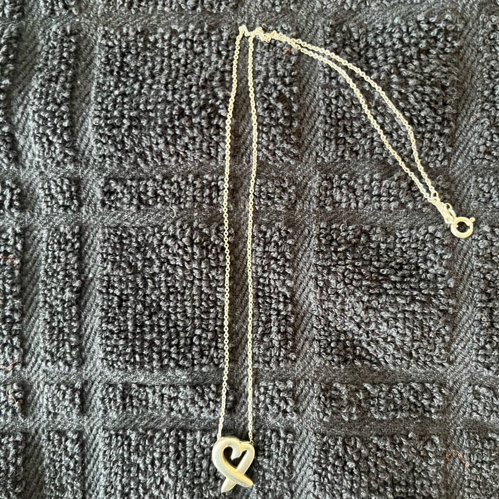 Tiffany & Co. Paloma Picasso Heart Pendant (sterling silver)
